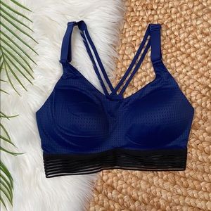 Victoria Sport Padded Mesh Cross Back Sport Bra